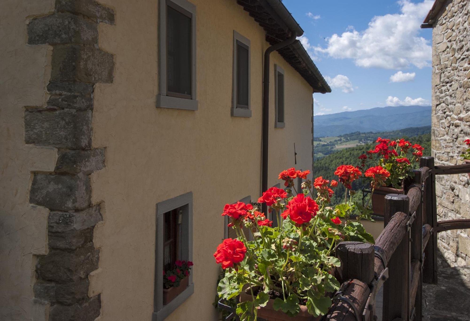 Borgo Tramonte Hotel Pratovecchio Exterior foto